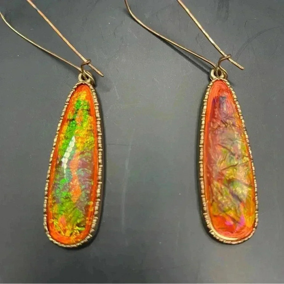 VGT Resin Earrings With Orange Foil Shifting to Green - Picture 3 of 6